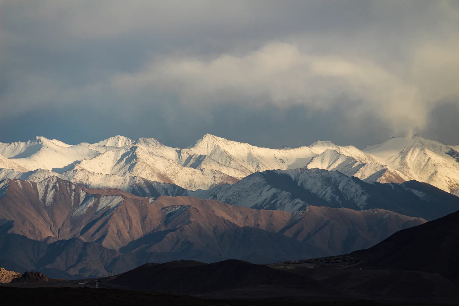 Misty Himalayan mountains at dusk