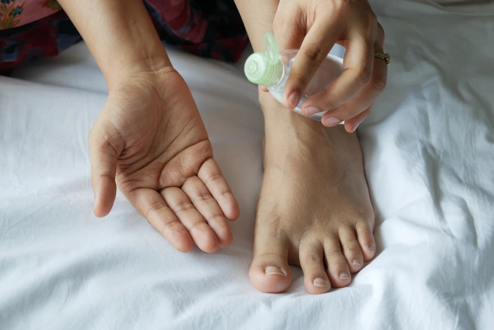 Abhyanga therapy setting