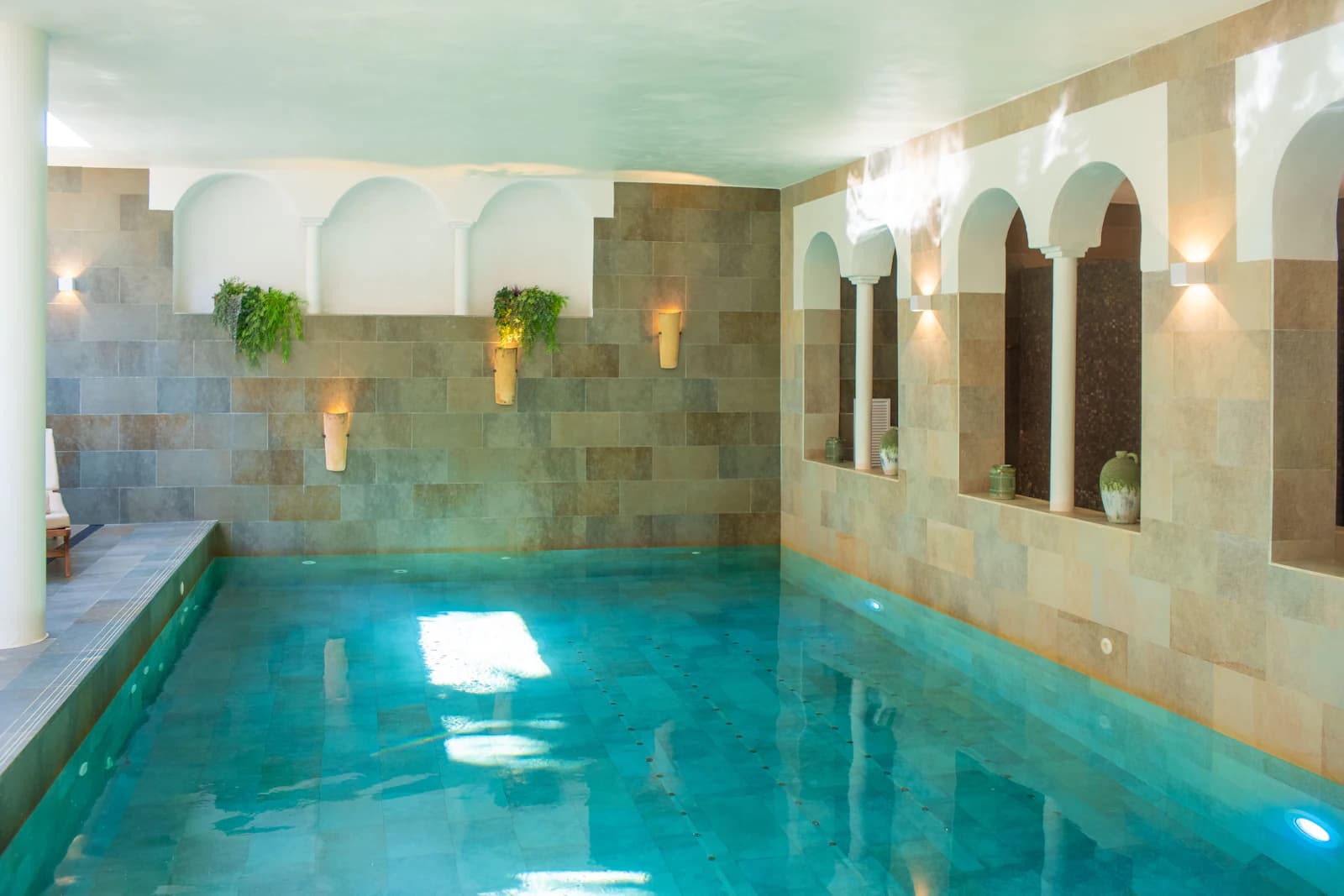 Contrast hydrotherapy circuit